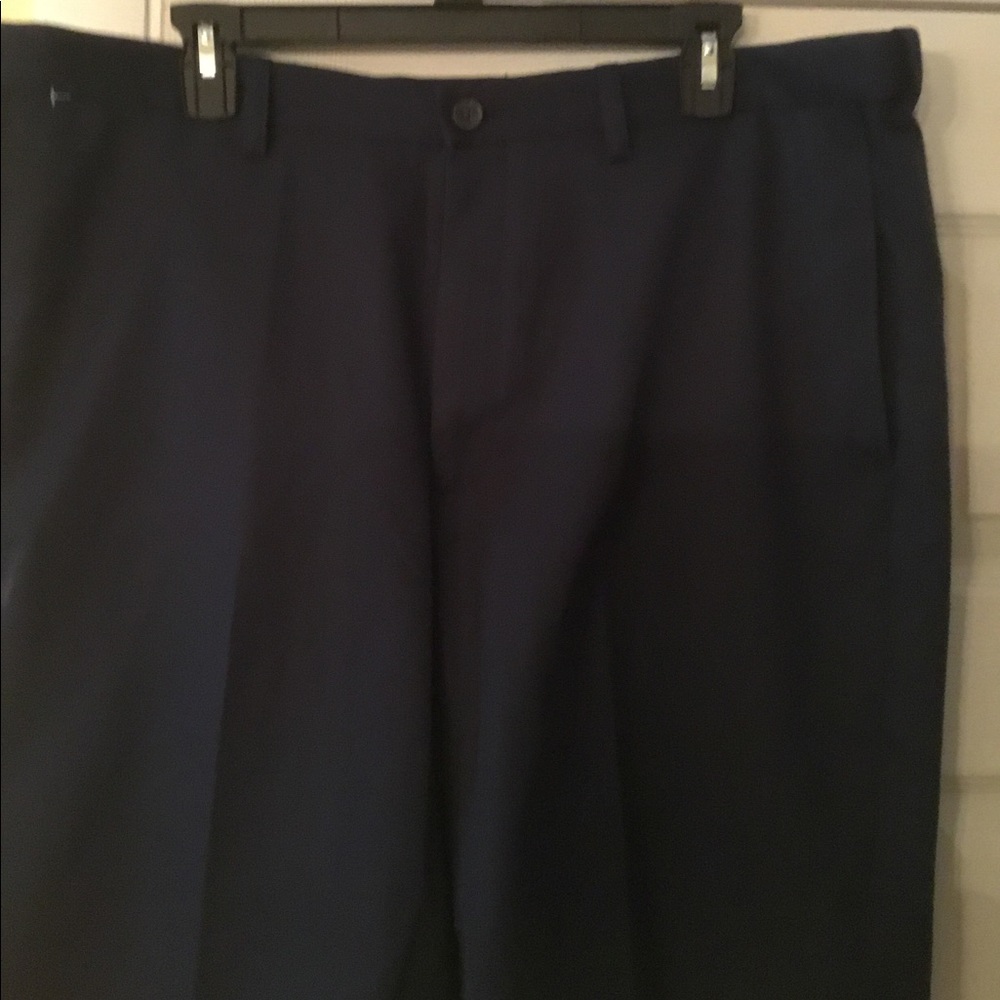 New with tags navy Haggar Shorts 38 waist